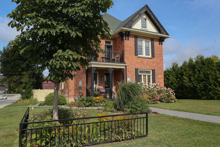 Front of property 4, Danby House, Grey