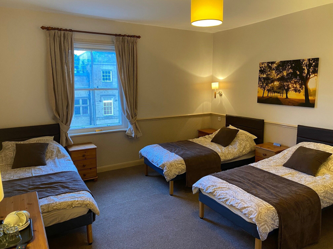 Bedroom 5, Queens Ground, Sheffield