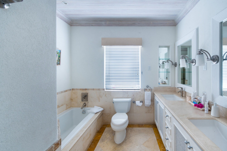 Bathroom 3, Westhaven by Blue Sky Luxury