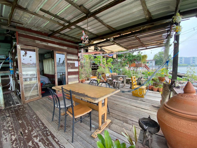 Food & Drinks 3, Baan GoLite Ko Kret, Pak Kret