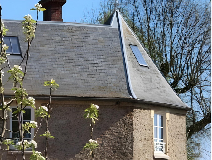 Exterior view 2, La Ferme d'Armenon, Essonne