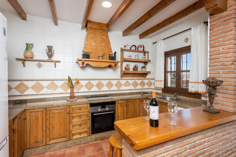 Facilities 5, Villa Flores, Málaga