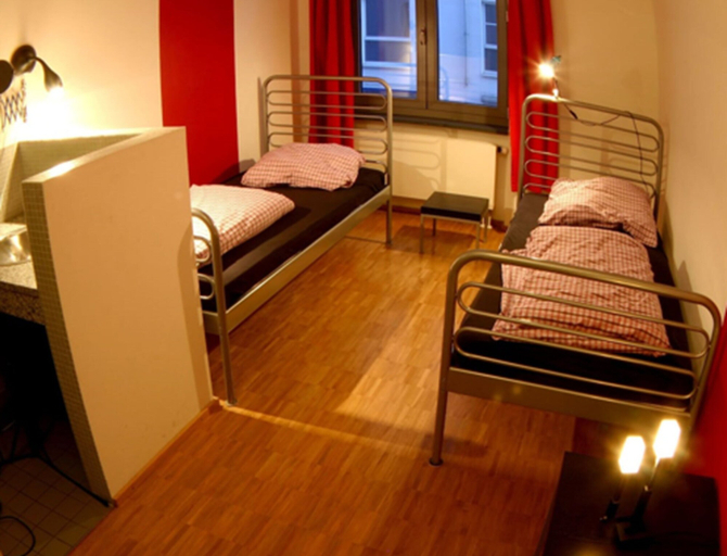 Bedroom 5, Heart of Gold Hostel Berlin, Berlin