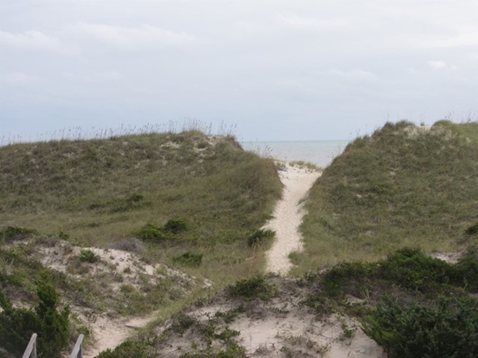Beach 4, Two By The Sea-a 2 Bedroom Cottage by RedAwning, Dare
