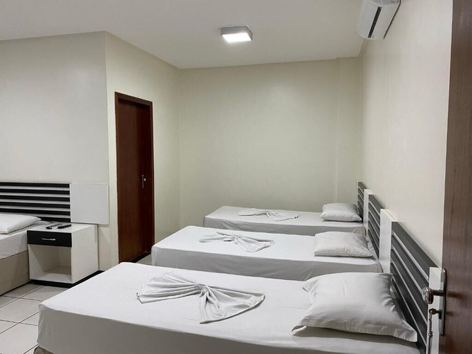 Others 4, Oft Neve's Hotel, Goiania