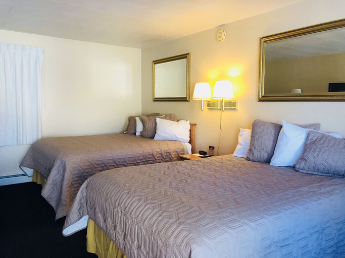 Bedroom 4, A Western Rose, Park