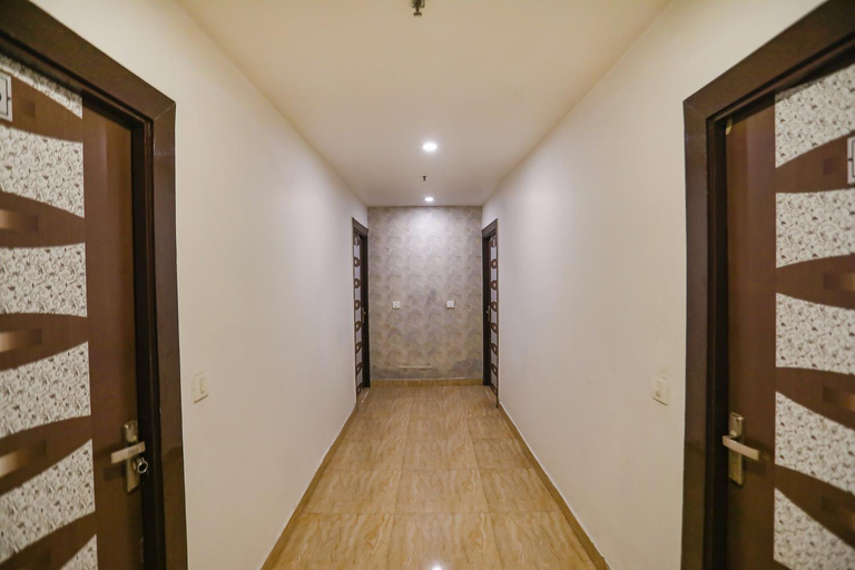 Public Area 3, FabHotel Joystick, Gautam Buddha Nagar