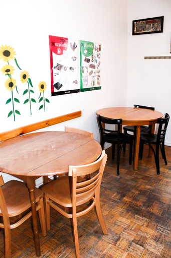Food & Drinks 5, Auberge L'Apéro - Hostel, Montréal