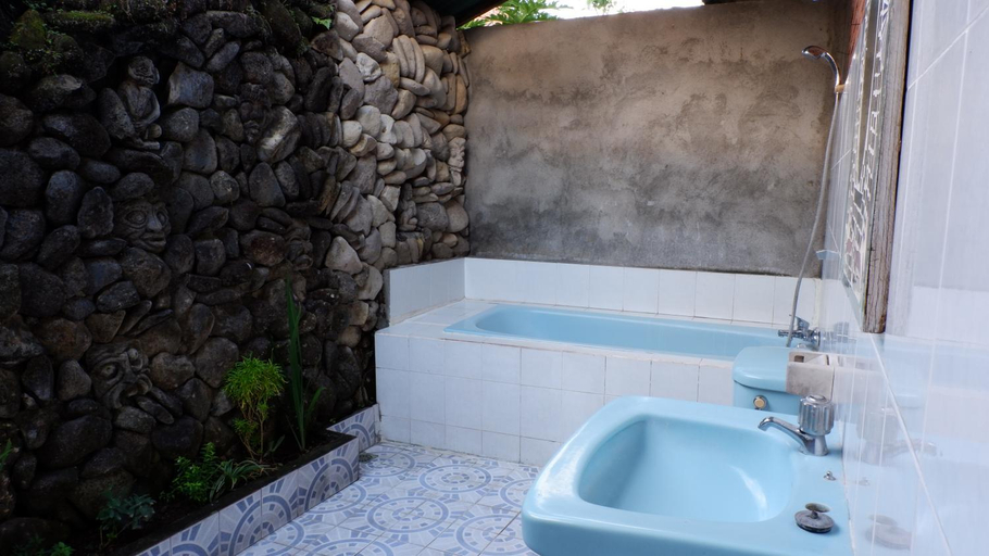 Bathroom 2, Hai Homestay, Gianyar