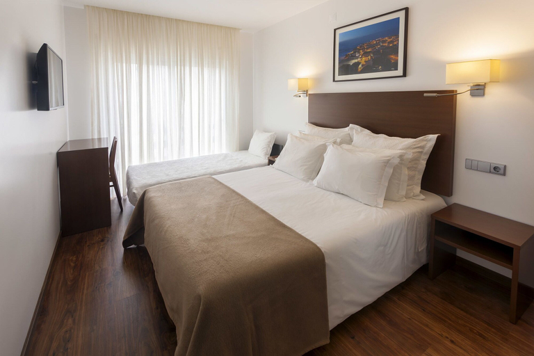 Bedroom 3, Hotel Miramar - São Pedro de Moel, Marinha Grande