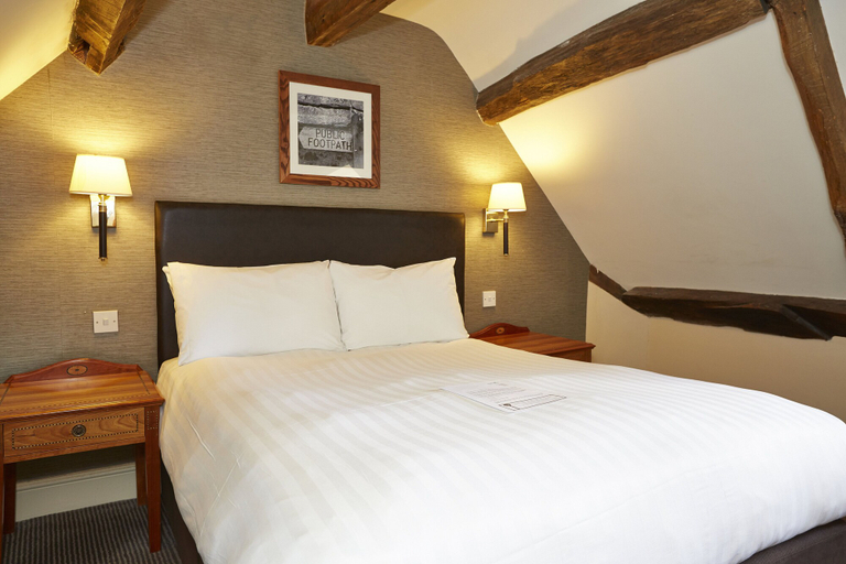 Bedroom 2, Woolpack Inn Beckington by Greene King Inns, Somerset