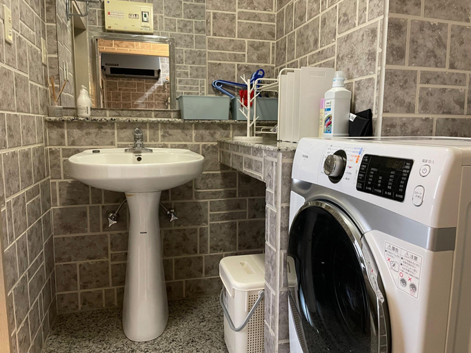 Bathroom 3, Elegance Airport South A - Parking Available with Garden, Miyazaki