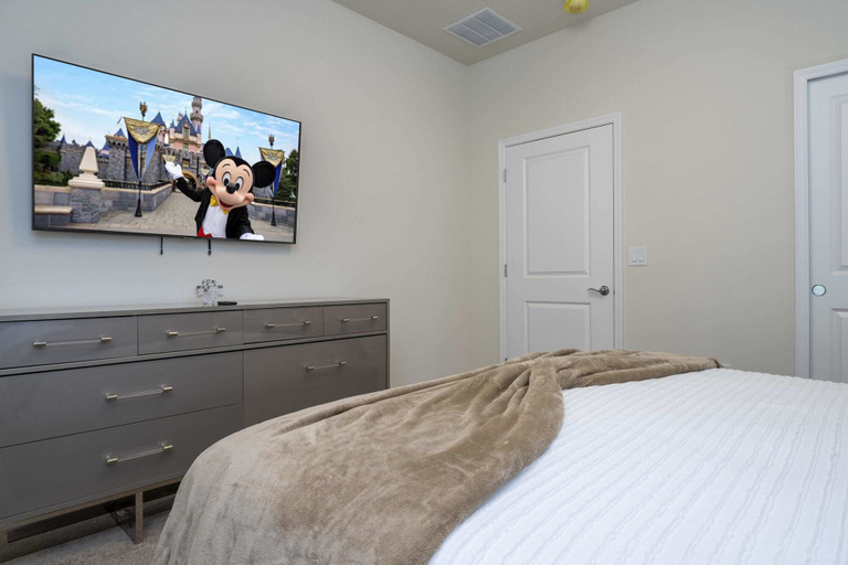 Bedroom 2, Gorgeous 6Bd W/ Pool Game Room At Windsor Island 4450, Polk