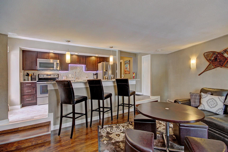 Dining 3, Peak 8 Ge E35 2 Bedroom Condo by RedAwning, Summit