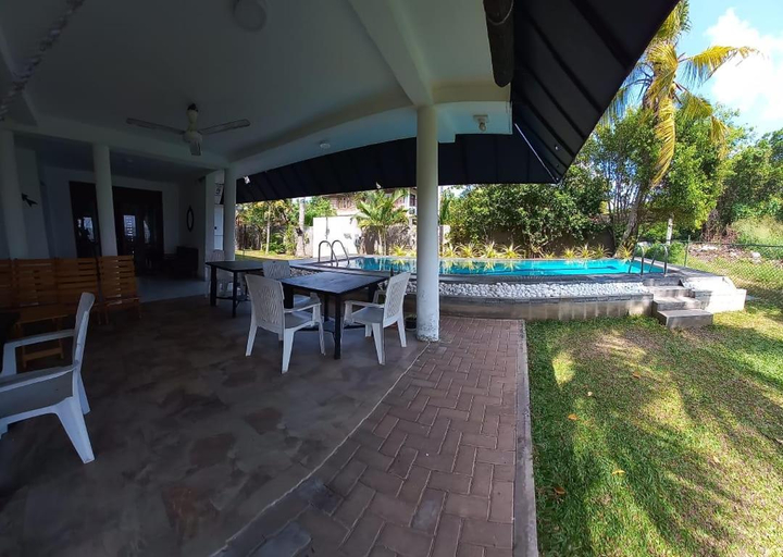 Others 5, Villa Crystal Lagoon, Negombo