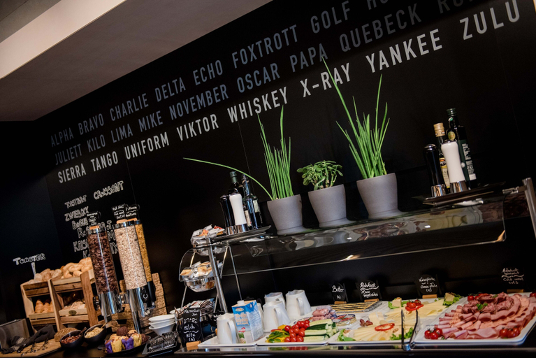 Food & Drinks 5, Airbase Hotel, Graz Umgebung