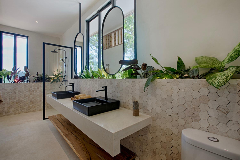 Bathroom, Villa Mosa - Bingin Beach, Badung