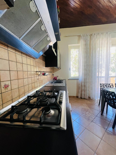 Others 5, Villa Natina, Vibo Valentia
