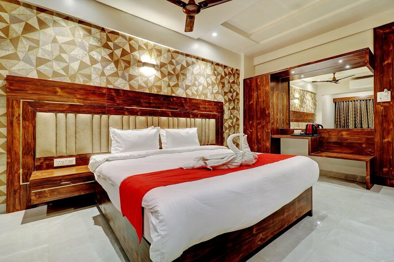 Bedroom 3, Hotel Raj Inn, Thane