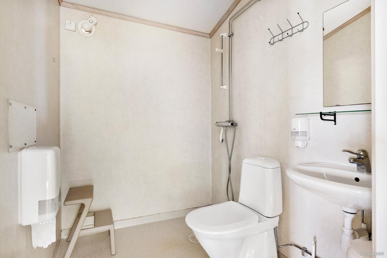 Bathroom 5, First Camp Edsvik Grebbestad, Tanum
