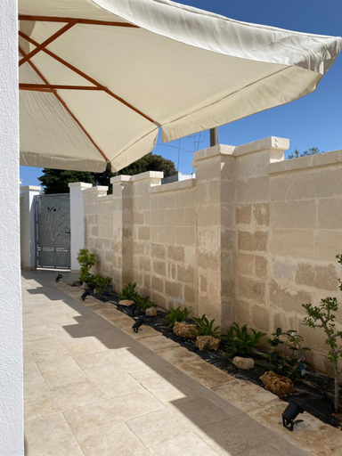Others 4, Villa San Pietro, Taranto