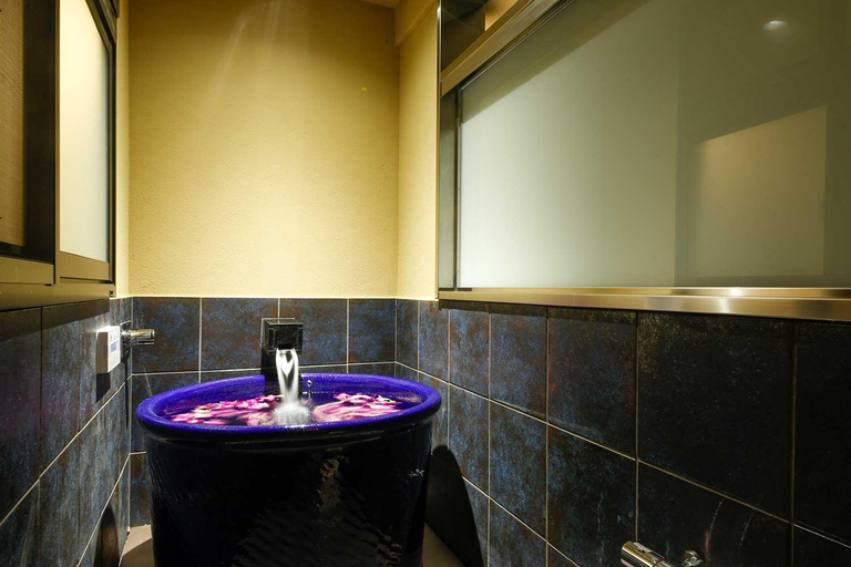 Bathroom 4, Yuraku Kinosaki Spa and Gardens Ryokan, Toyooka