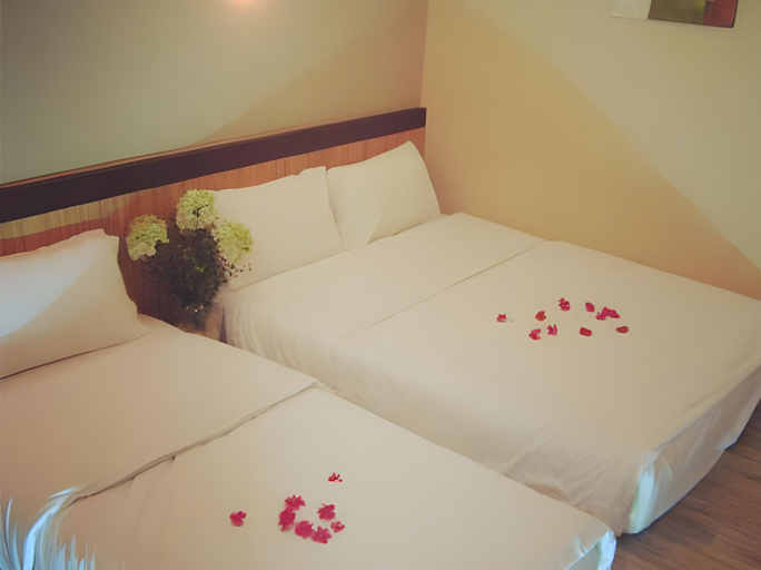 Bedroom 4, JQ Station Eight Inn, Kinta