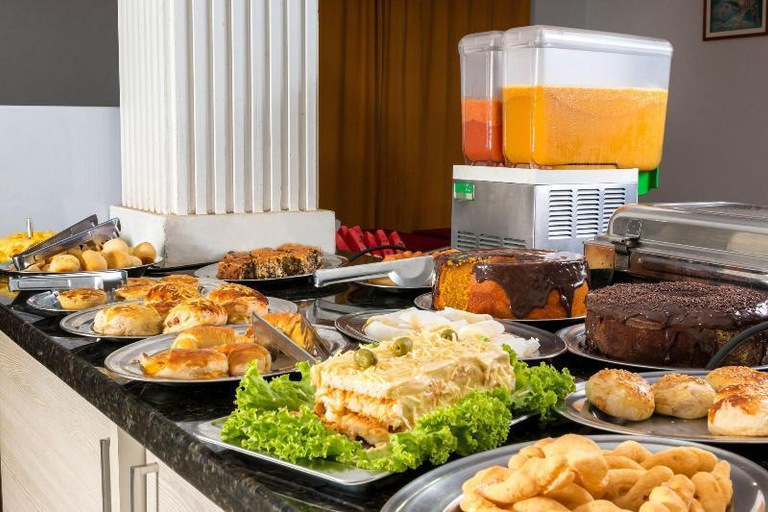 Food & Drinks