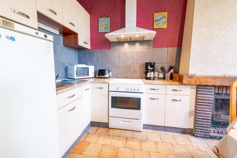 4, La petite maison sur la colline, Indre-et-Loire