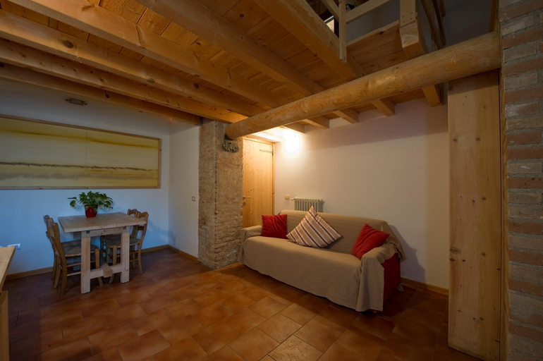 Bedroom, Borgo San Donino, Brescia