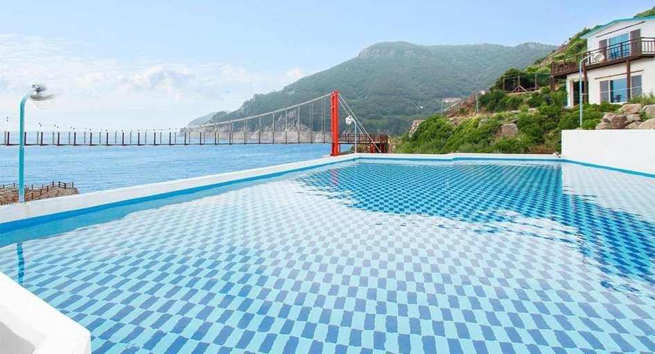 Sport & Beauty 5, Yokjido Pension Bluesea, Tongyeong
