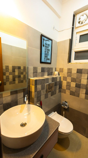 Bathroom 4, Nandini : A Premium Boutique Homestay, Almora