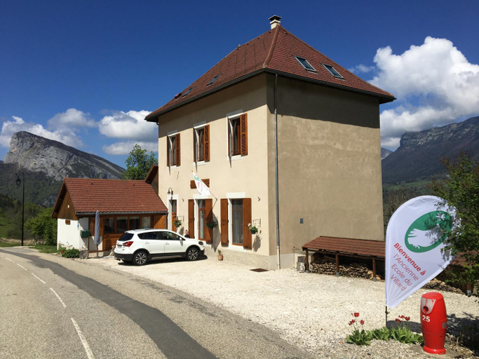 Others 3, l'Ancienne Ecole du Villard, Isère