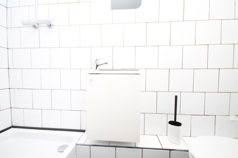 Others 2, 06 - Chambre avec TV proche Paris et transports WIFI, Seine-Saint-Denis