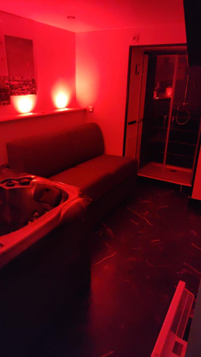 Others 3, Chambre privee Cosy a proximite de Roissy, Parc Asterix, Val-d'Oise