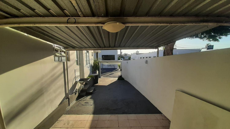 2, Aconchegante Microcasa Banheiro Privativo e Garagem Compartilhada, Bauru