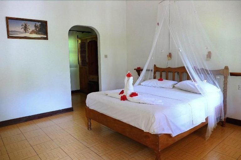 Bedroom 2, Bernique Guesthouse