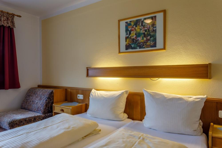 Bedroom 2, Gasthaus und Landhotel Wiedmann, Landsberg am Lech