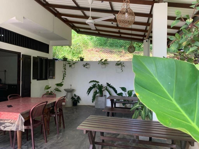 Others 5, Villa Rukaththana UNAKURUWA, Tangalle