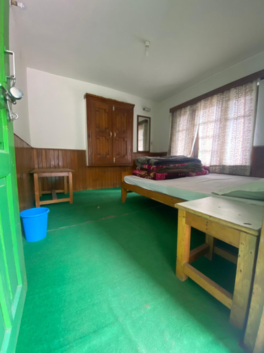 Others 5, Rockway hostel, Kullu