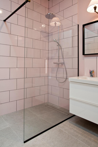 Bathroom 4, Proste Chwile, Nowy Sącz