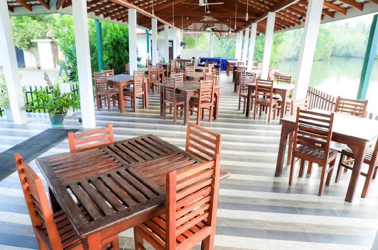 Food & Drinks 5, Dasa Villa, Habaraduwa