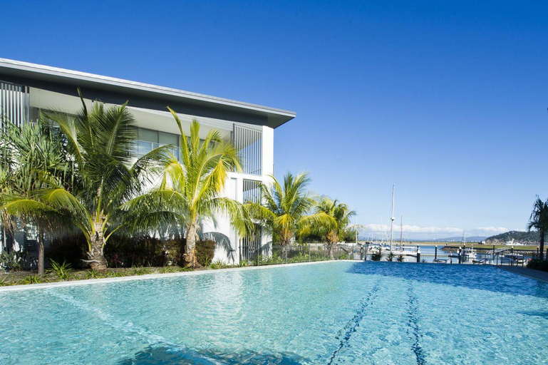 Sport & Beauty 3, Blue On Blue Apartment 921, Magnetic Island