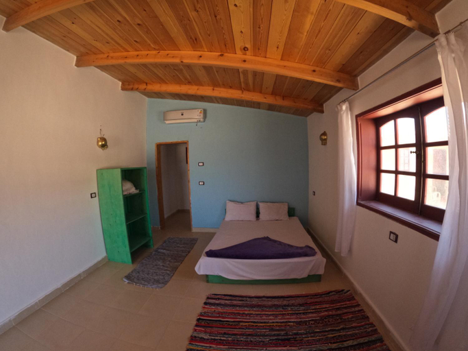 Others 2, Castle Beach, Nuweiba'