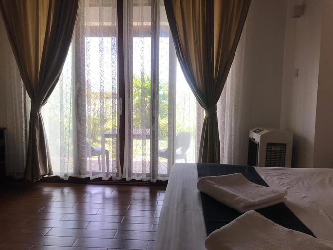 Bedroom 2, Capital Wind Beach Resort & Kitesurfing School, Kalpitiya