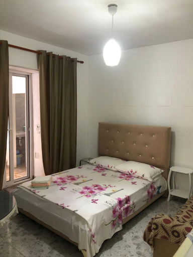 Bedroom 3, Monas Guesthouse, Sarandës