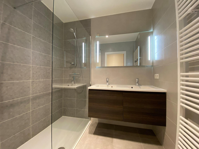 Bathroom 3, Apartment in Nieuwpoort with Pool Access, West-Vlaanderen