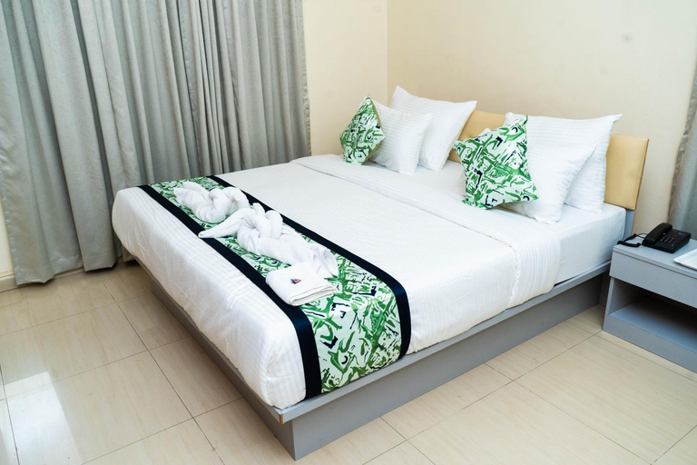 3, Atithi inn Guest House, Pune