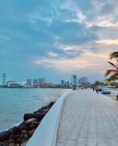 Others 3, Suites Brisa Marina - atras de Playa Regatas y el Malecon, 6 calles del Acuario, Veracruz