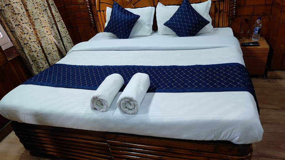 Bedroom 2, Hotel Shiba International, Udhampur